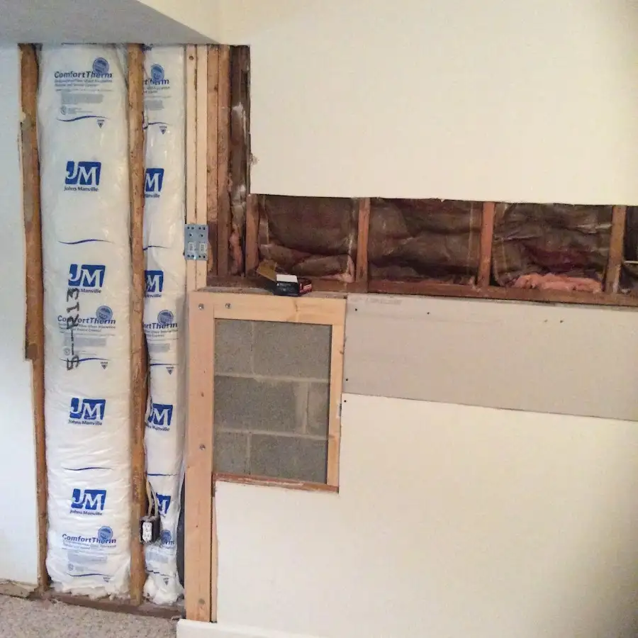 Wall insulation replacement during Structural Drying in Columbiana